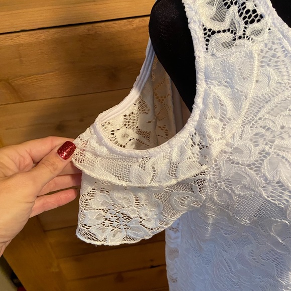 First Look Cold Shoulder White Lace Dress NWOT - Picture 7 of 9